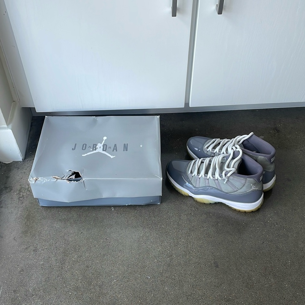 Air Jordan 11 Cool Grey